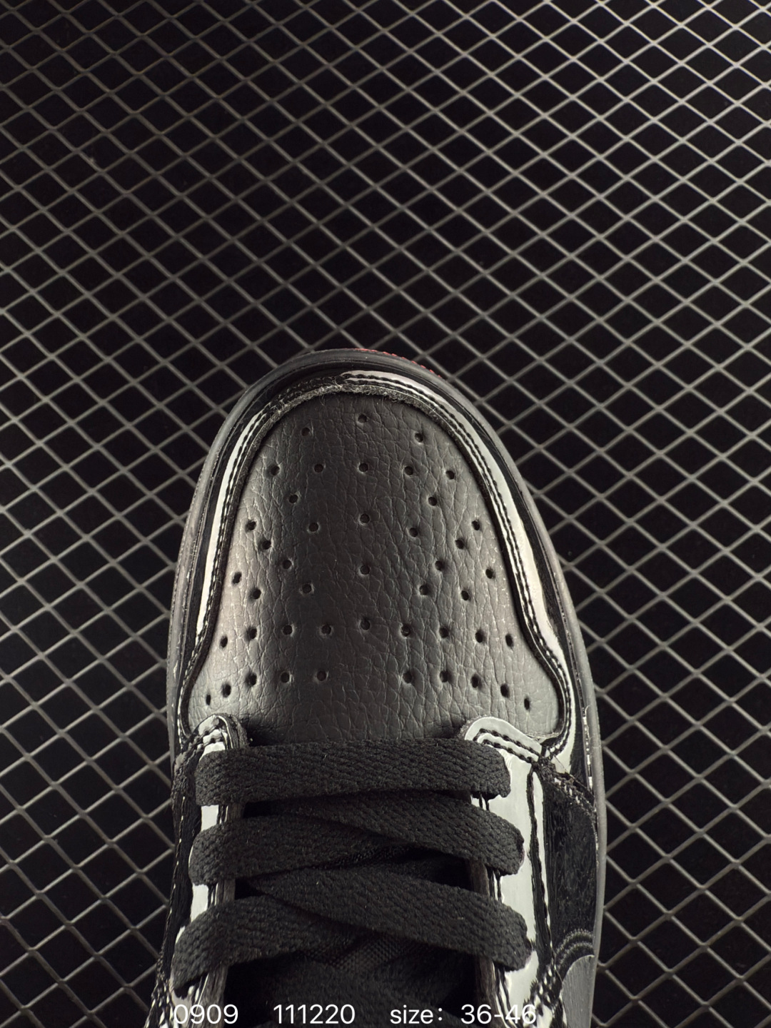 Nike Air Jordan 1 Retro High OG”Black/White“